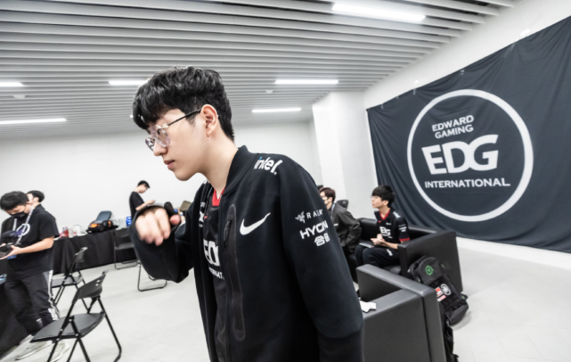 发挥出自己 发挥出自己